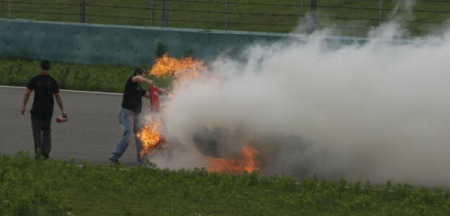Porsche Carrera GT - Burning down
