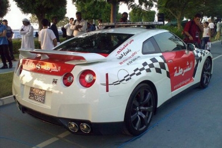 Adu Dhabi Police Force Gets Nissan GT-R 02