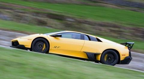 Lamborghini LP670-4 SV