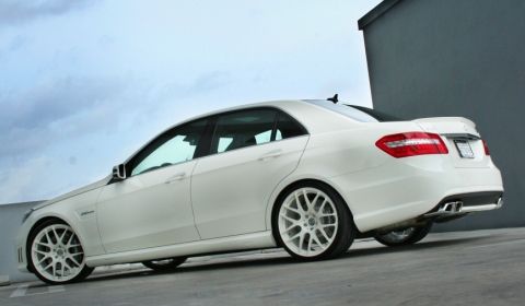 Mercedes E63 AMG with Matching HRE P40 Wheel Set 480x280