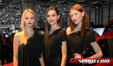 Geneva Motor Show 2010 Girls