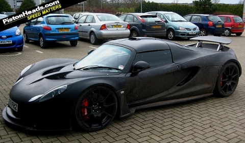 Video Hennessey Venom GT Live