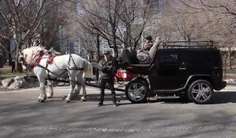 Video Hummer H2 Powered by Horses