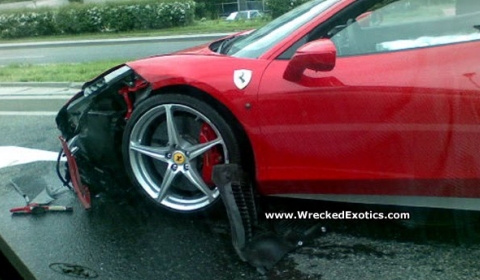 Car Crash Ferrari 458 Italia in Poland 01