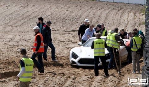 Car Crash Zenvo ST1 Goes Off-Track