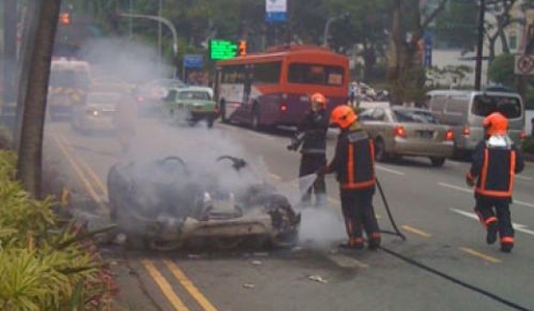 Ferrari 430 Spider Burns Down in Singapore 02