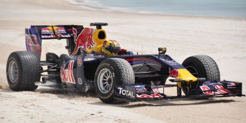 Video Red Bull Racing Team at the Beach 01