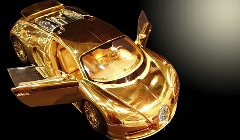 Gold Bugatti Veyron Model