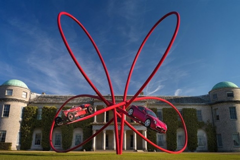 Goodwood 2010 Alfa Reveals Annual Central Feature 320