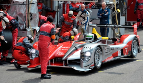 Le Mans 2010: Audi R15 TDI Prepares for 24-Hour Race