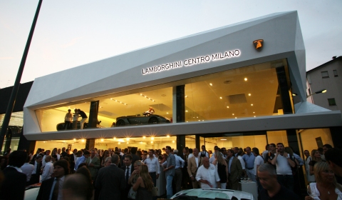 Lamborghini Newest Dealership Centro Milano 02
