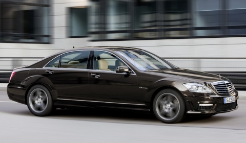 Official 2011 Mercedes-Benz S 63 AMG