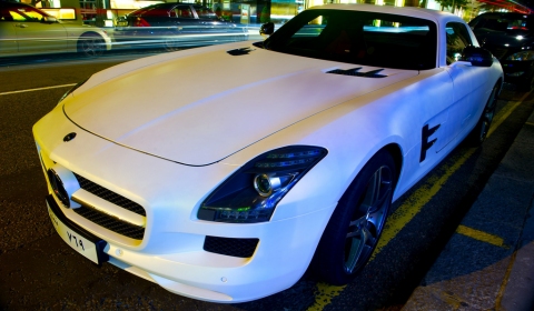 Spotted Matte White Mercedes-Benz SLS AMG