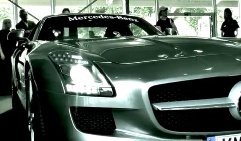 Video: Mercedes SLS AMG at Goodwood 2010