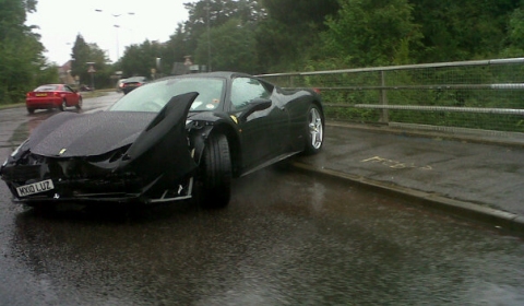 Car Crash Another Wrecked Ferrari 458 Italia 01