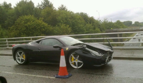 Car Crash Another Wrecked Ferrari 458 Italia 02