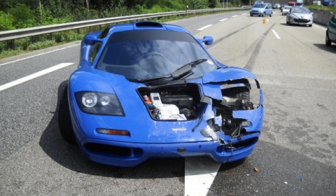 Car Crash McLaren F1 100,000 Euro Damage