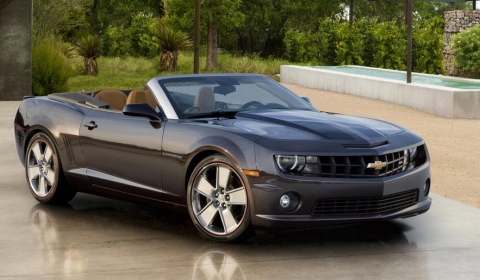 2011 Chevrolet Camaro Convertible Neiman Marcus Christmas Book 01