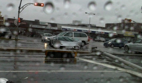 Car Crash Lambo Fights Traffic Light Pole in Quebec Canada 01