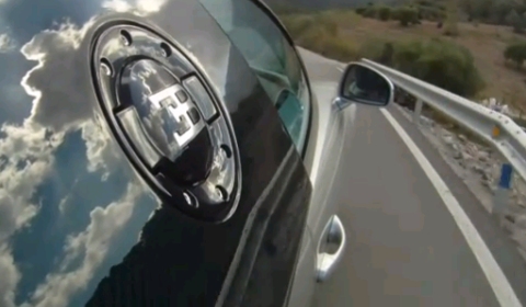 Video AutoCar Drives Bugatti Veyron Super Sport 