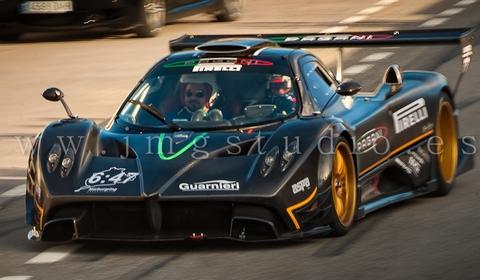 Zonda R on Ascari Circuit