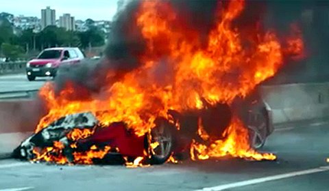 Ferrari 458 Italia Burned Down in Brazil