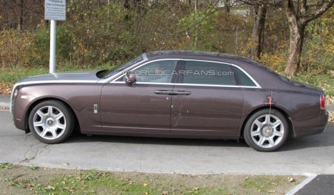 Spyshots 2011 Rolls-Royce Ghost Extended Wheelbase (EWB)