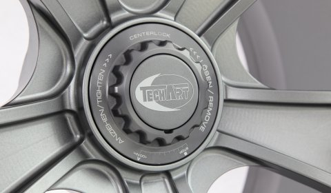 TechArt Formula Race Lightweight Forged Centerlock Wheel 01