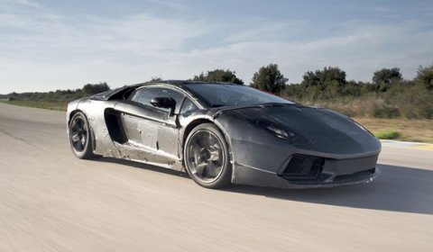 AutoCar Drives Test Mule Lamborghini Aventador LP700-4