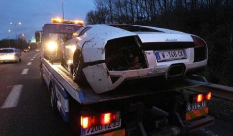 Car Crash Lamborghini LP640 Crashed near Bordeaux on Christmas Evening 02