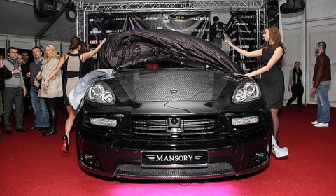 First Live Pictures Mansory 2011 Porsche Cayenne 958