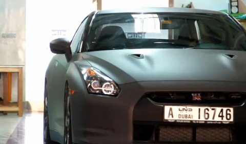 Video Matt Black Nissan R35 GT-R in Dubai