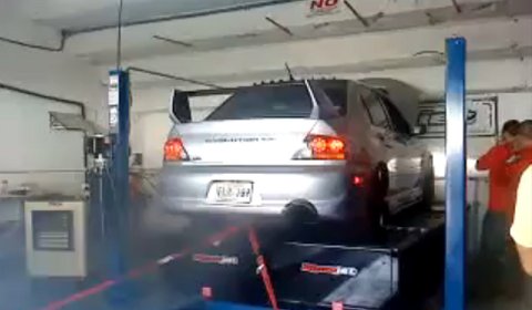 Video Mitsubishi Evo Falls Off Dyno