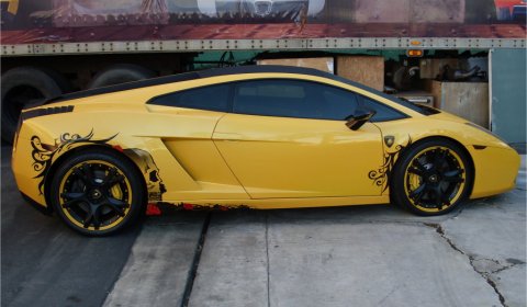 Lamborghini Gallardo Goes Tribal