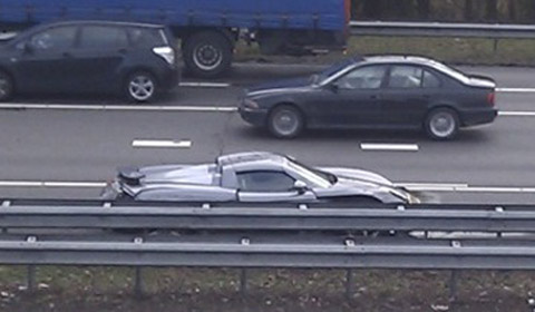 Porsche Carrera GT crash at the A20 motorway in The Netherlands