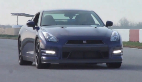 Video 2012 Nissan GT-R Launch Control Runs