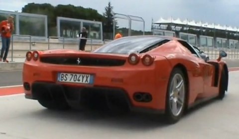 Video: Ferrari Enzo Ride, Accelerations, Drifts and Fly Bys 