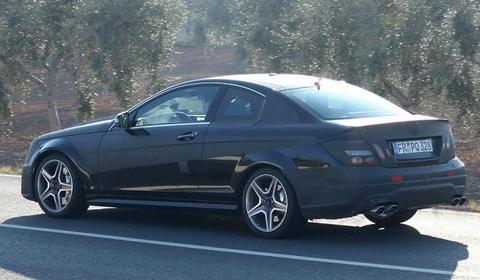 Spyshots: Mercedes-Benz C-Class Coupé AMG