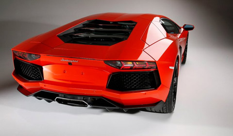 Leaked Rear View 2012 Lamborghini LP700-4 Aventador