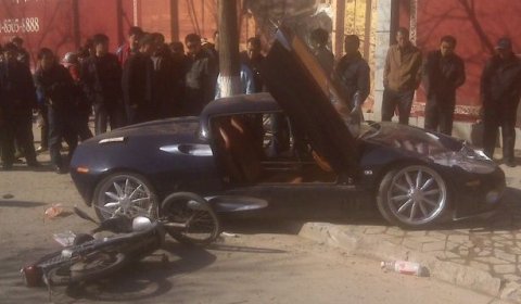 Car Crash Spyker C8 Spyder in China