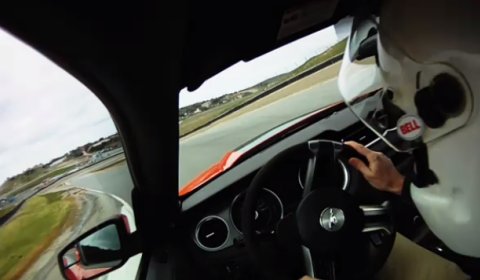 Video Ford Mustang Boss 302 Laps Laguna Seca