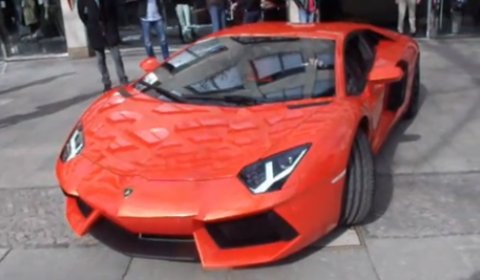 Video Lamborghini LP700-4 Aventador Live in Berlin