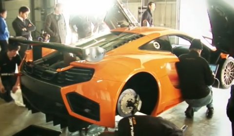 Video McLaren MP4-12C GT3 Racing Car Shakedown 