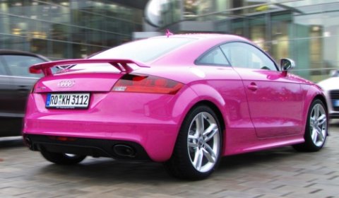 German Audi TT-RS in Pink