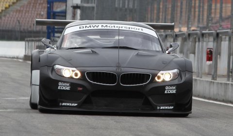 Official 2011 BMW Z4 GT3 02