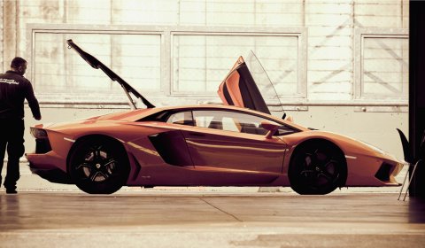 Photo Of The Day 2012 Lamborghini LP700-4 Aventador 01