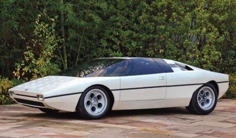 Six Bertone Classic Cars on Auction Block at Villa d'Este 2011