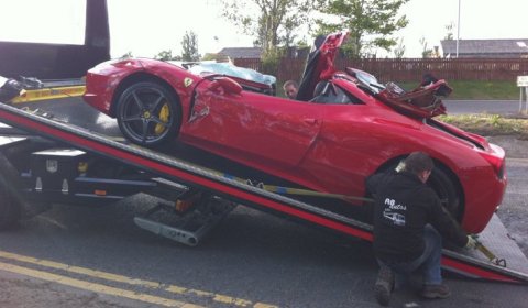 Car Crash Ferrari 458 Italia Loses Roof in The UK