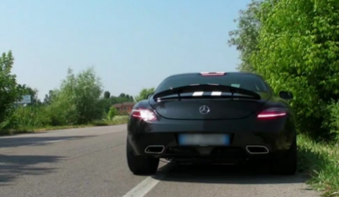 Video Mercedes-Benz SLS AMG Supersprint Exhaust