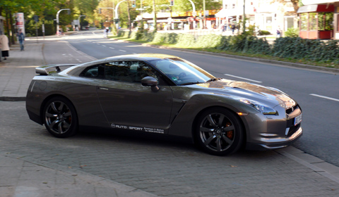 Nissan GT-R